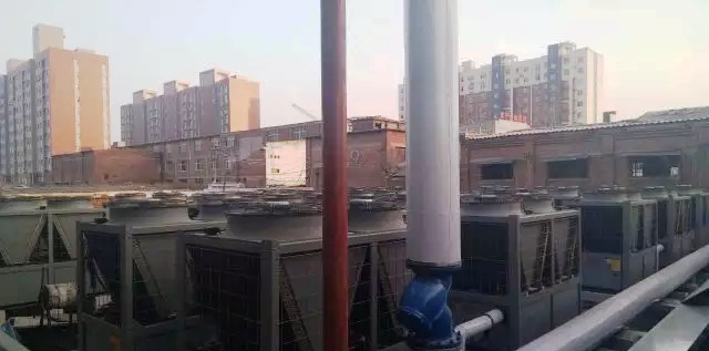 石家莊80000平米小區空氣源熱泵集中供暖案例實拍 石家莊80000平米小區空氣源熱泵集中供暖案例實拍